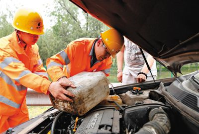 廛河区额尔古纳道路救援